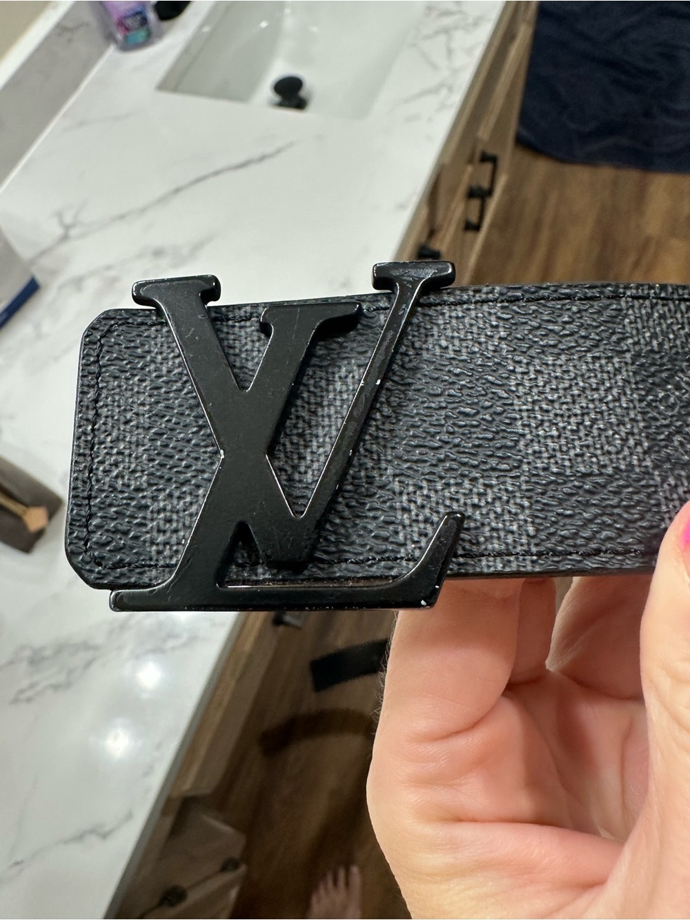 Louis Vuitton LV Initiales 40mm Reversible Belt in Damier Graphite Canvas - Picture 7 of 8